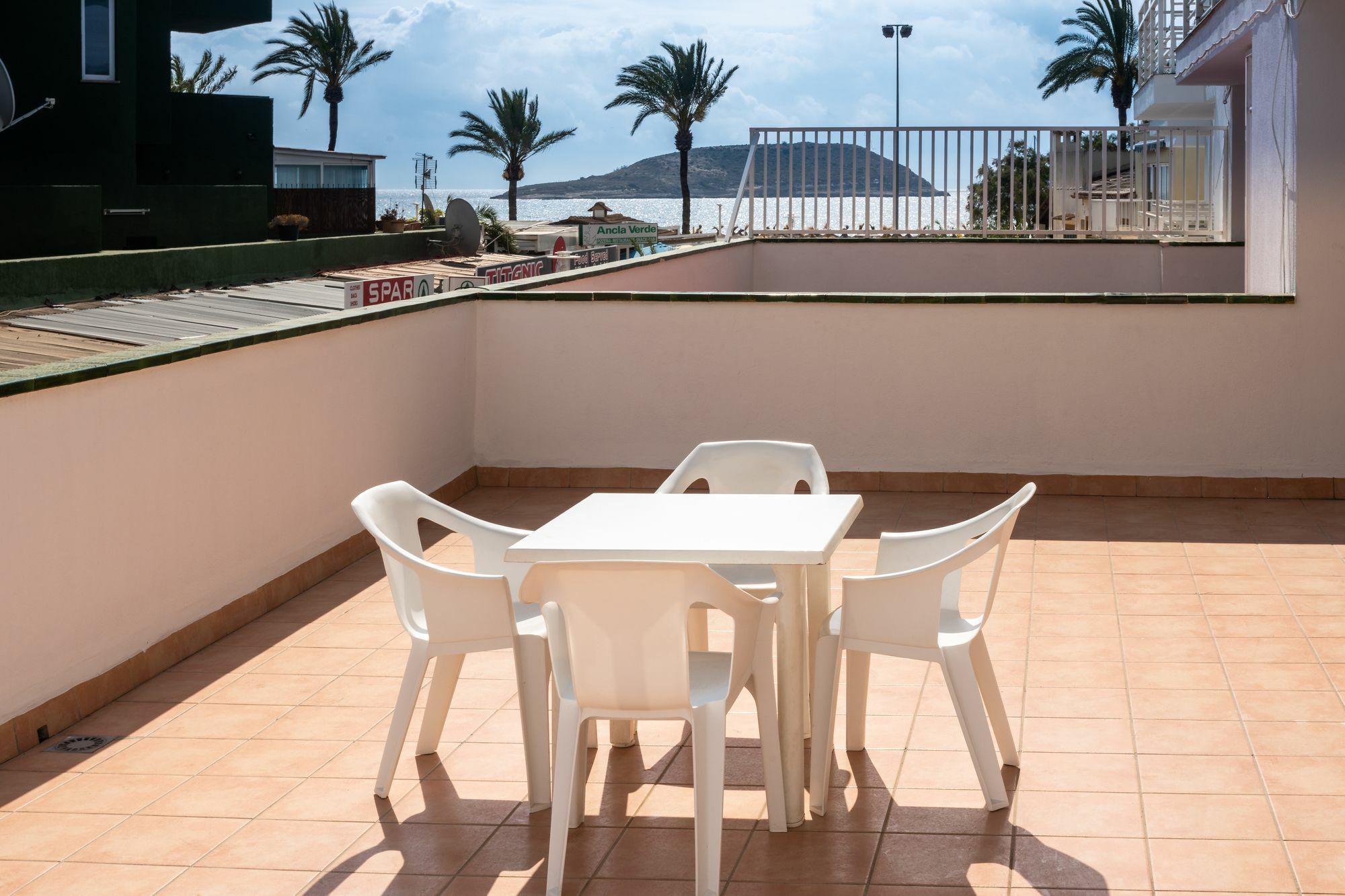 Neighbours Apartments Magaluf  Eksteriør billede